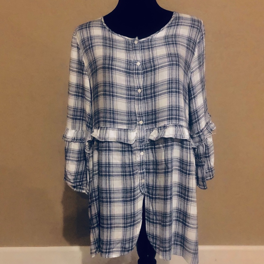 Max studio Navy plaid tunic blouse (L)